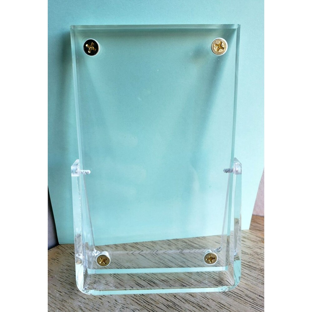 ULTRA PRO 1/2" Lucite 4-Screwdown UV SAFE SPORT CARD HOLDER BEVELED EDGE W/ BASE